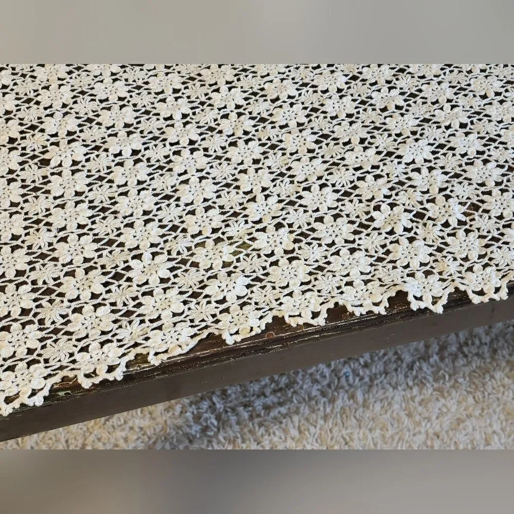 Vintage crocheted flower pattern table runner